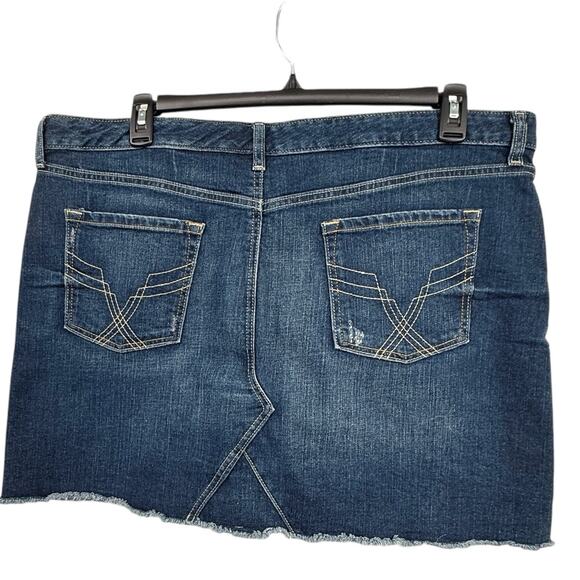 Gap‎ Blue Denim Women's Flat Front Mini Skirt Raw Hemline Sz 20 - Picture 3 of 5